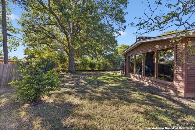 Image 31 of 32 For 4518 Tropical