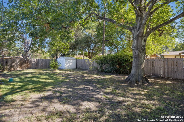 Image 32 of 32 For 4518 Tropical