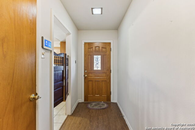 Image 5 of 32 For 4518 Tropical