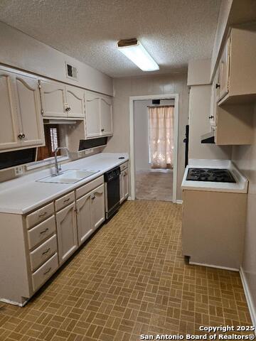 Listing photo id 4 for 3107 Mindoro