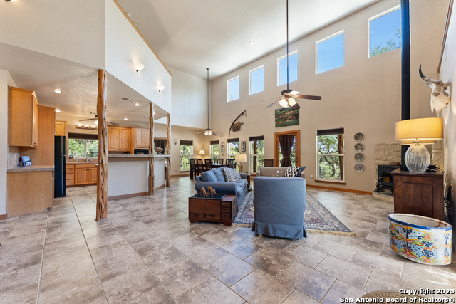 Image 10 of 31 For 631 Eves Spring