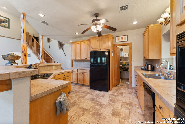 Image 12 of 31 For 631 Eves Spring