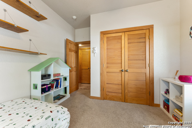 Image 19 of 31 For 631 Eves Spring