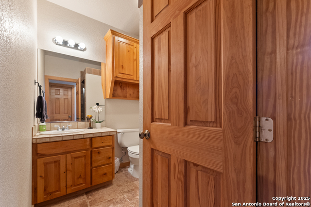 Image 20 of 31 For 631 Eves Spring