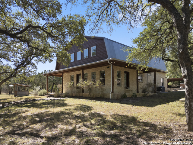 Image 6 of 31 For 631 Eves Spring