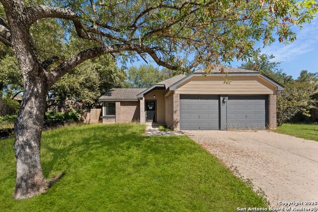 Listing photo id 0 for 9511 Deerbrook