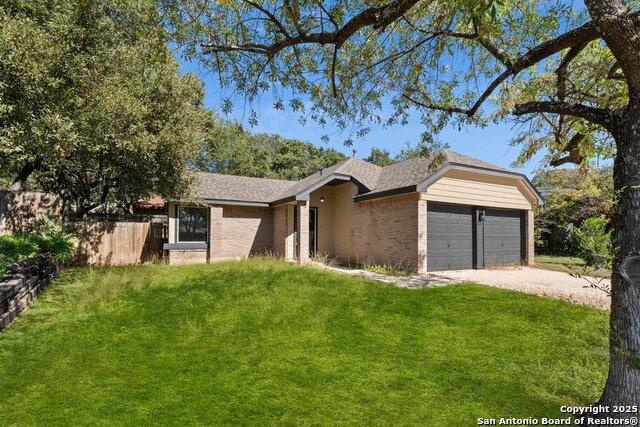 Listing photo id 1 for 9511 Deerbrook