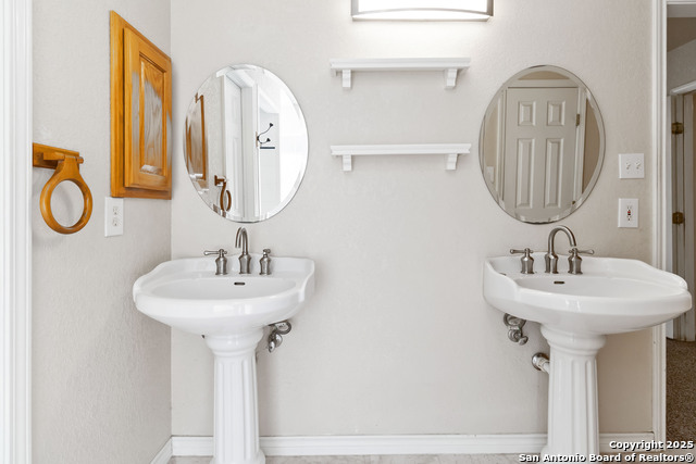 Image 18 of 36 For 217 Sky View