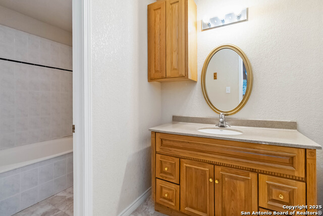 Image 21 of 36 For 217 Sky View