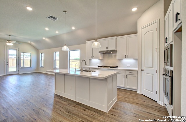 Image 3 of 26 For 1668 Seekat Drive