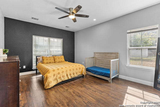 Image 14 of 26 For 310 Sims  