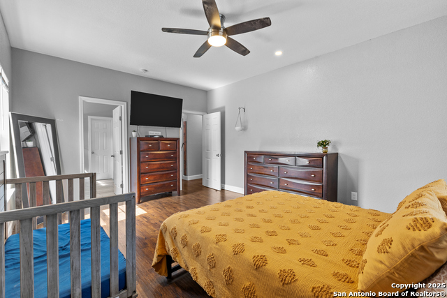 Image 15 of 26 For 310 Sims  