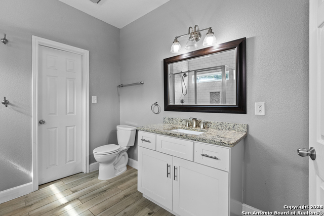 Image 17 of 26 For 310 Sims  