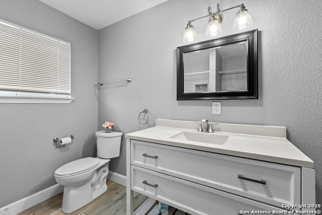 Image 22 of 26 For 310 Sims  