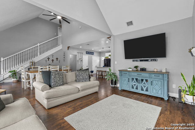 Image 4 of 26 For 310 Sims  