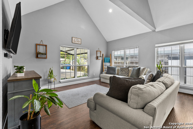 Image 5 of 26 For 310 Sims  