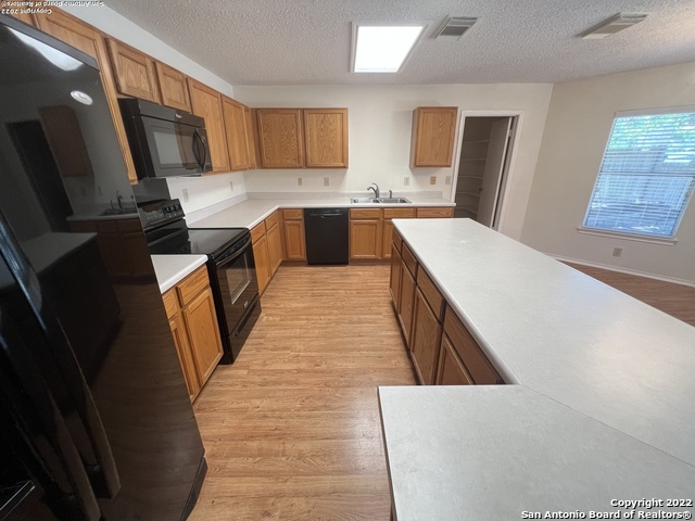 Image 9 of 30 For 2111 Domal  