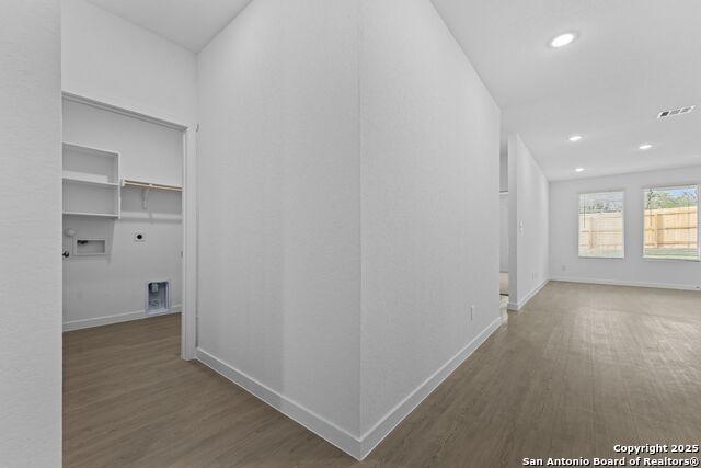 Listing photo id 11 for 3808 Northaven