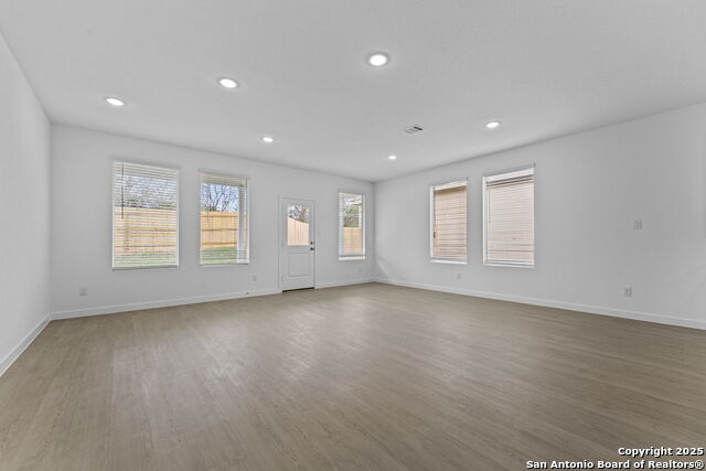 Listing photo id 16 for 3808 Northaven