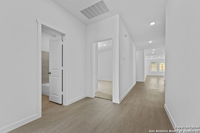 Listing photo id 0 for 3808 Northaven