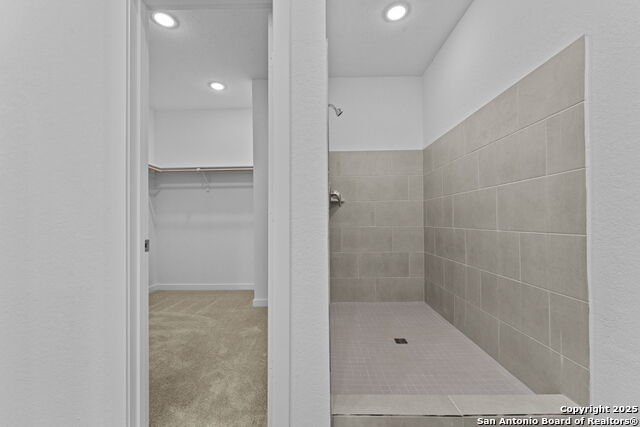 Listing photo id 21 for 3808 Northaven