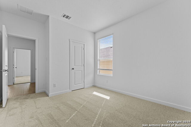 Listing photo id 2 for 3808 Northaven