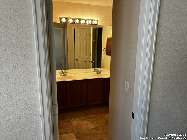 Image 26 of 32 For 2543 Grayson Circle