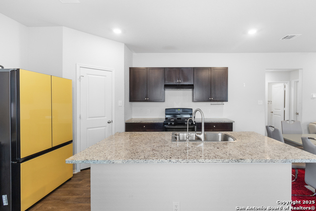 Image 10 of 25 For 6610 Greensleeves