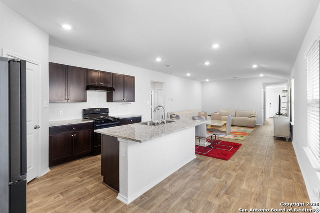 Image 12 of 25 For 6610 Greensleeves