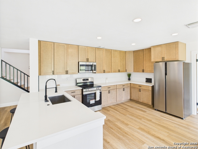 Image 10 of 26 For 4933 Corian Well