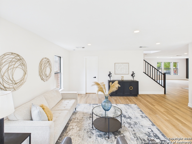 Image 8 of 26 For 4933 Corian Well