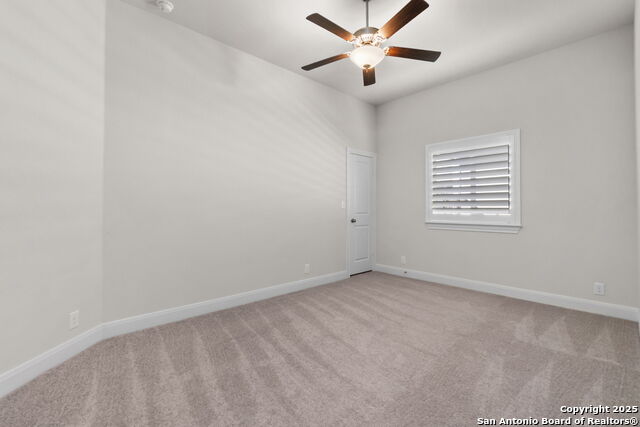 Image 23 of 40 For 8489 Ivy Curl