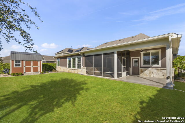 Image 33 of 40 For 8489 Ivy Curl