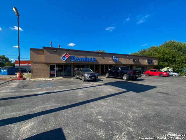 Listing photo id 0 for 129 Bandera  