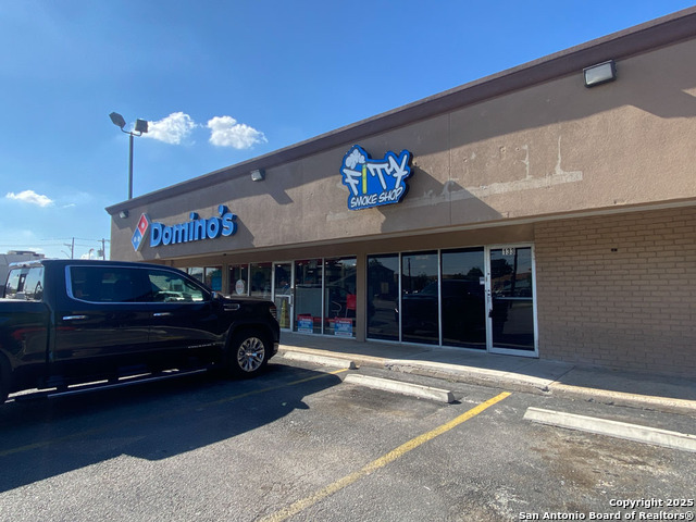 Listing photo id 3 for 129 Bandera  