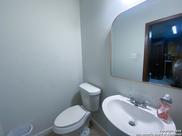 Listing photo id 7 for 129 Bandera  