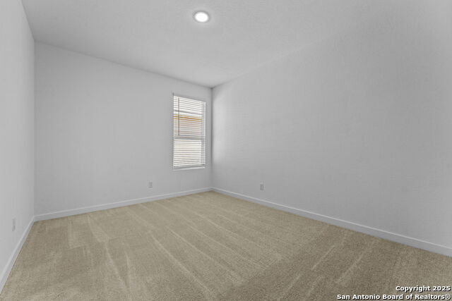 Listing photo id 8 for 3816 Northaven