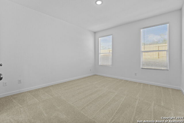 Listing photo id 17 for 3816 Northaven