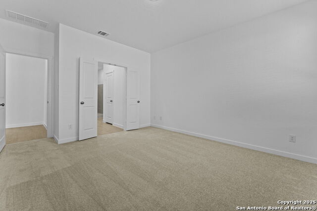 Listing photo id 18 for 3816 Northaven