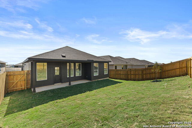 Listing photo id 21 for 3816 Northaven