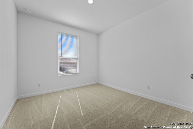 Listing photo id 5 for 3816 Northaven