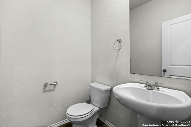 Image 21 of 26 For 109 Hogans Alley