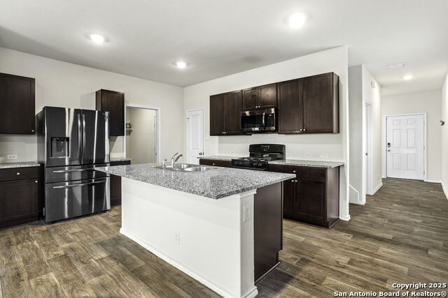 Image 6 of 26 For 109 Hogans Alley