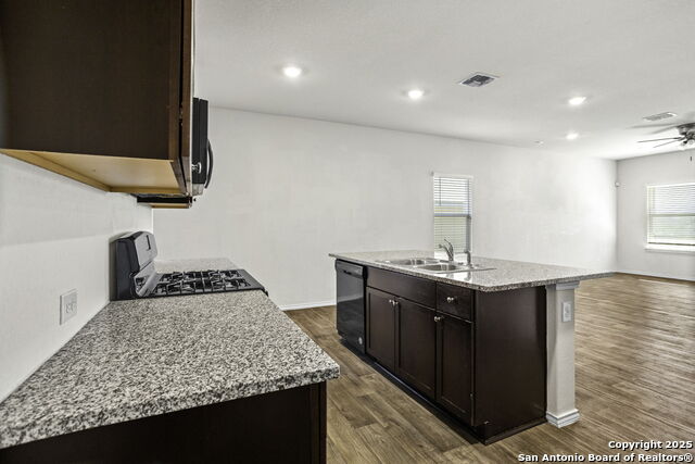 Image 8 of 26 For 109 Hogans Alley