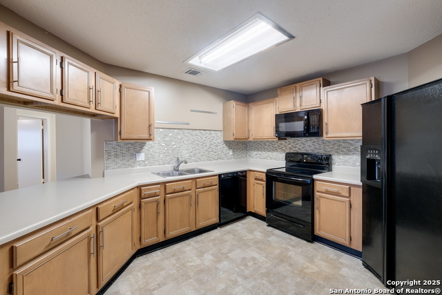 Image 10 of 31 For 7715 Cascade Oak