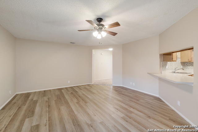 Image 14 of 31 For 7715 Cascade Oak