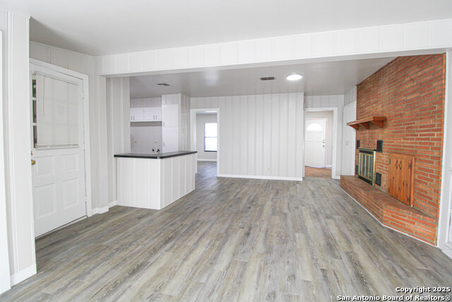 Image 15 of 47 For 434 Cosgrove