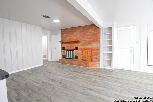 Image 16 of 47 For 434 Cosgrove