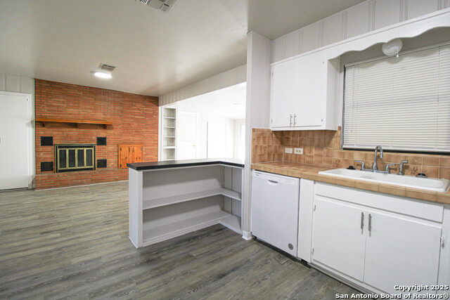 Image 19 of 47 For 434 Cosgrove