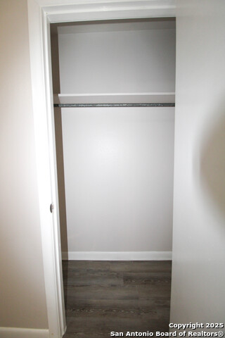 Image 29 of 47 For 434 Cosgrove